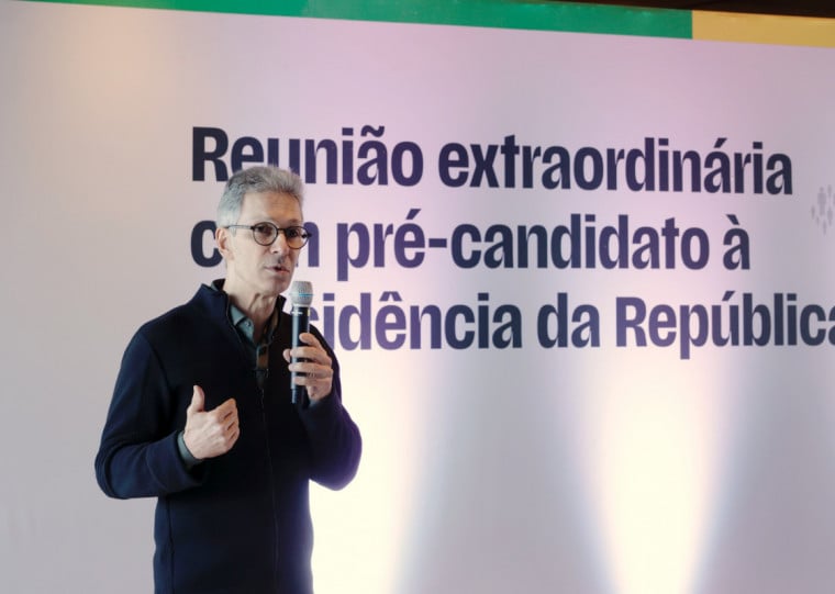 Sobre a corrida eleitoral, Zema destaca que está percorrendo o Brasil para tornar seu nome mais conhecido