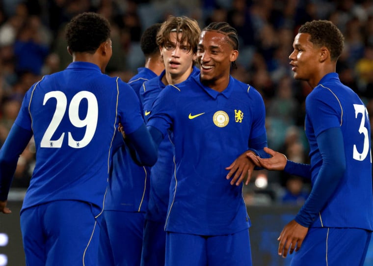  João Pedro comanda virada com hat-trick em menos de dez minutos  