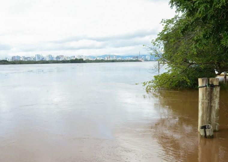 Lago Guaíba não deve contar com inundações, expectativa é que fique no máximo na cota de alerta, aos 2,60 m