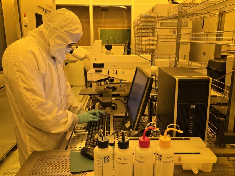 Reativação de fábrica de chips em Porto Alegre avança com novos equipamentos