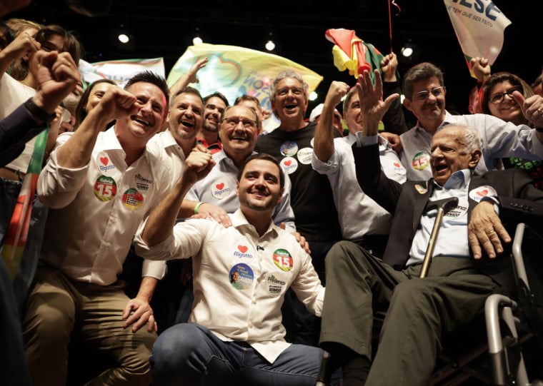 Lançamento da candidatura do vice-governador Gabriel Souza (MDB) lotou o Teatro Dante Barone