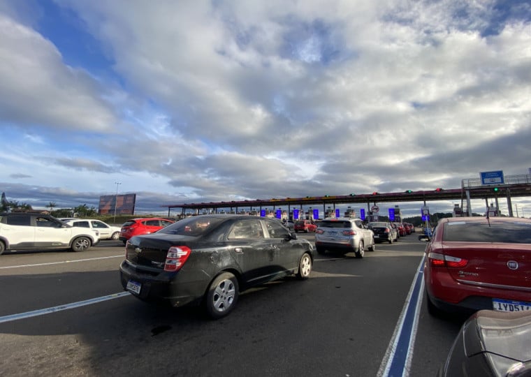 Para CCR Via Sul, motivo do engarrafamento é o retorno das férias de inverno 