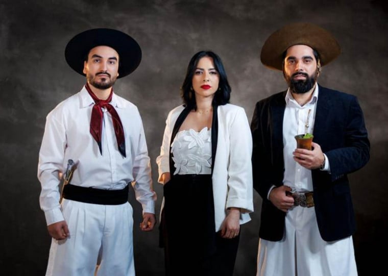 Trio reúne os irmãos Anahy, Karaí e Andresito, herdeiros de uma tradição musical iniciada pelo avô gaiteiro Chico Guedes
