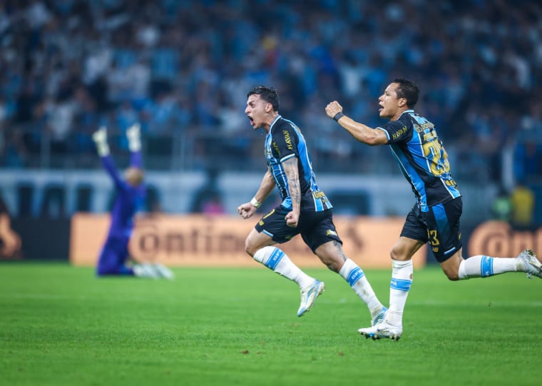 Pavon foi o autor do gol que colocou o Imortal na próxima fase