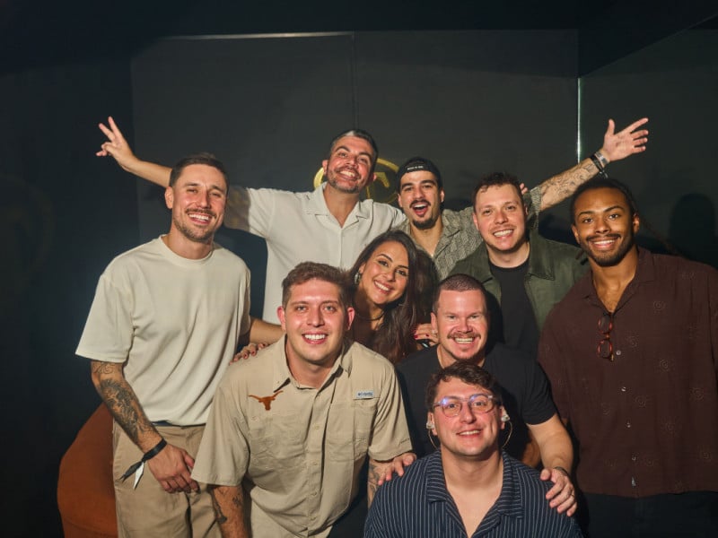 Guilherme Santos, Diego Vinhas, Paloma Manica, Raphael Peter, Gustavo Ghidini, Leonnardo Moreira, Felipe Carneiro, Lorenzo Luz, Maurício Ribeiro e Henrique César formam o grupo de s&oacute;cios &agrave; frente do Vaultt Club<br />Foto: ERIC GOIABA/VAULTT/DIVULGA&Ccedil;&Atilde;O/JC