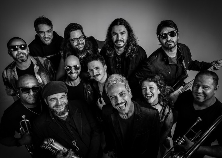  Cosmo Groove Orchestra explora soul music, funk e ritmos brasileiros em show no Ocidente