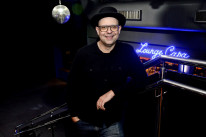 Tiago Rheinheime está à frente do Chipp's bar, clássico da noite de Porto Alegre que retomou as atividades há duas semanas, após um período de seis anos de portas fechadas