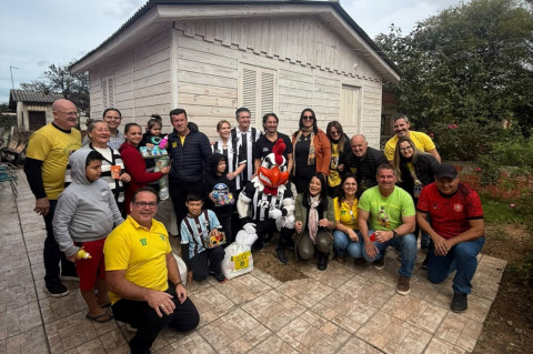 Famílias atingidas pela enchente recebem casas do projeto Seleção do Bem 8
