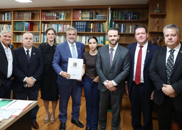 Entidades do agro e representantes do Congresso Nacional conversaram com o ministro Durigan sobre os entraves da MP 1.376