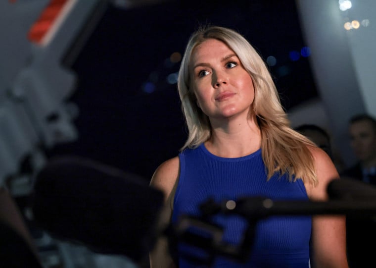 Karoline decidiu se afastar do governo para se dedicar &agrave; fam&iacute;lia