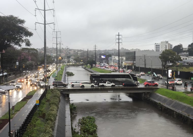 Alerta possui vigência das 20h de domingo às 12h de segunda-feira