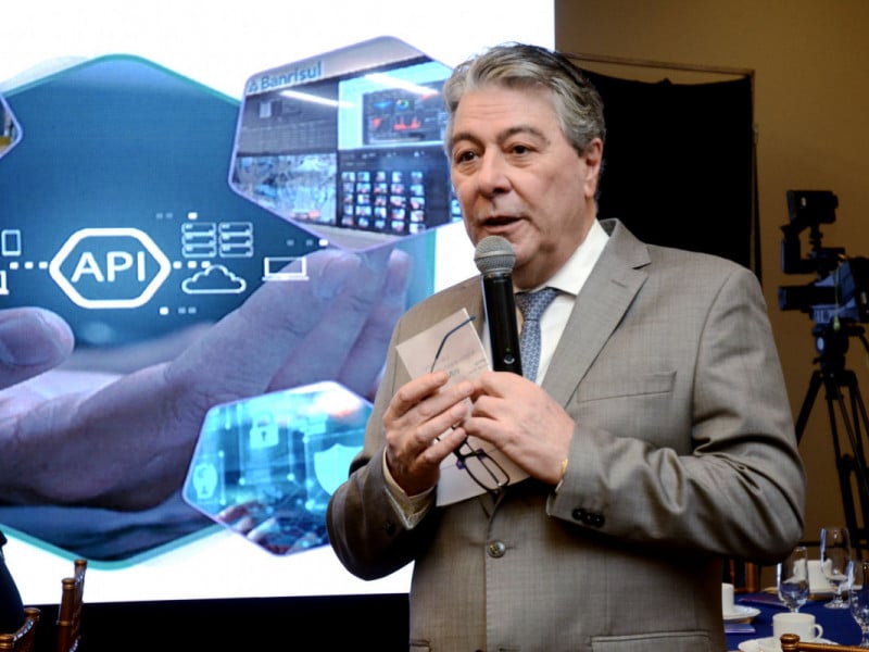 Banrisul lucra R$ 547 milhões no primeiro semestre