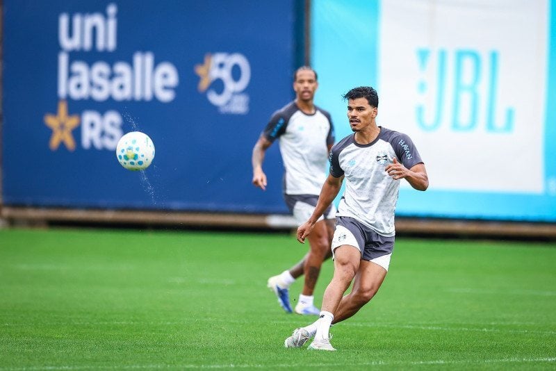 Danilo Barbosa foi regularizado e deve estrear pela equipe gremista 