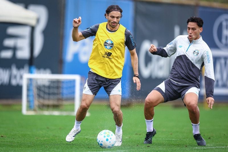 Krovinovic será titular contra o Massa-Bruta
