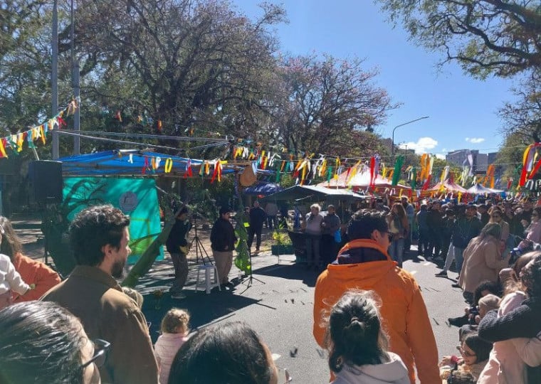 Cerca de 12 mil pessoas passam todos os sábados pela manhã na Avenida José Bonifácio