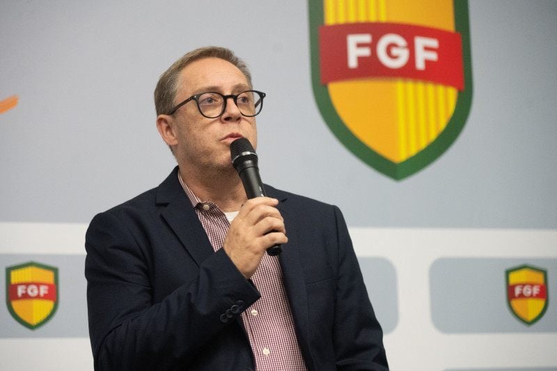 Hocsmann tenta reeleição com novo regramento