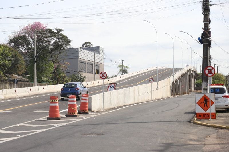 Estrutura de 161 metros de extensão permite a ligação com a BR-116 e a BR-448, a Rodovia do Parque