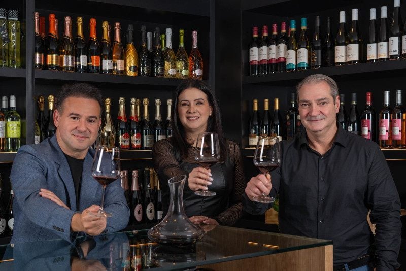 A sociedade reúne Glenda Moya, Maurício Wingert e Rafael Moura