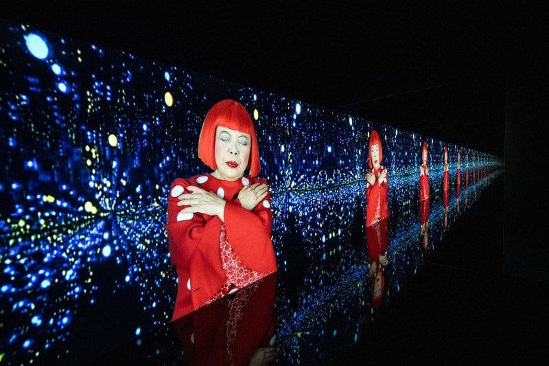 Pelos padr&otilde;es repetitivos, artista japonesa tornou-se famosa no mundo como "rainha das bolinhas"