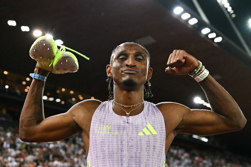 Recordista dos 400m com barreiras, Piu brilha na temporada com cinco títulos