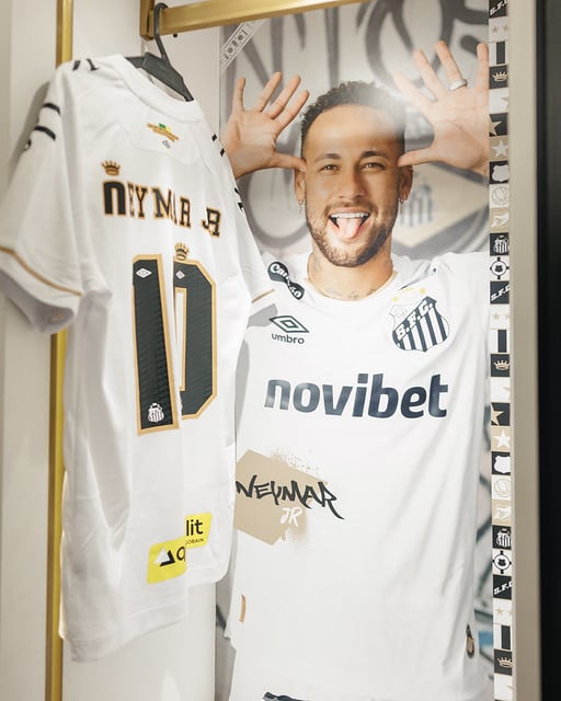 Jogo entre Santos e Corinthians acontece no domingo; Neymar é dúvida
