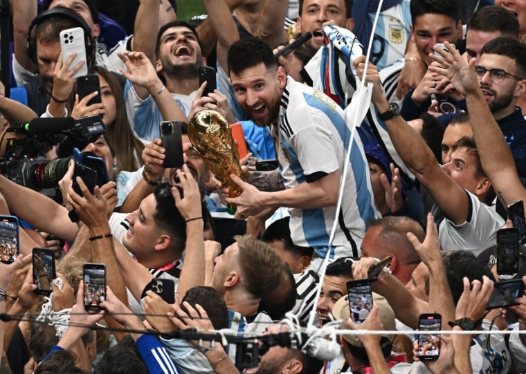 Messi encerra trajetória como maior artilheiro da seleção argentina