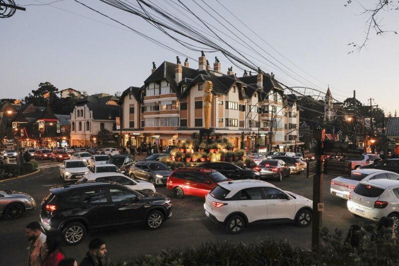 Com a atual zona central saturada, devido aos hotéis, comércios e atrações turísticas, prefeitura elaborou um plano para erguer a Nova Centralidade, localizada em Mato Queimado, região considerada estratégica