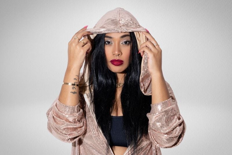 Daya Moraes participou de perto da construção do roteiro e da personagem de Dama, curta-metragem que antecede o disco Dama do Jogo
