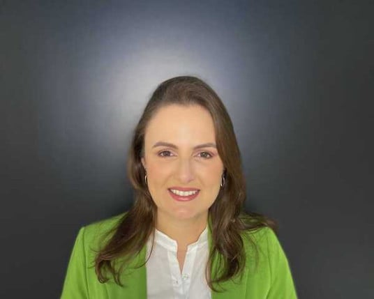 Karoline Karsten é contadora, especialista em contabilidade rural e COO da Farmcont