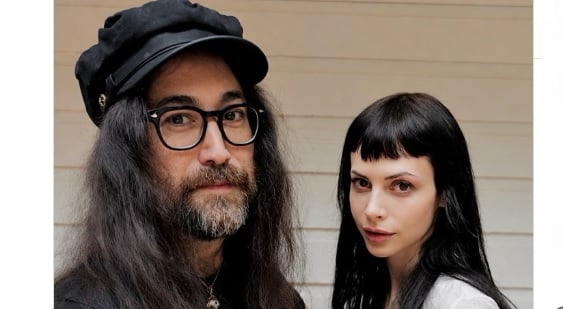Nascimento do primeiro neto de John Lennon e Yoko Ono foi anunciado na rede social do artista