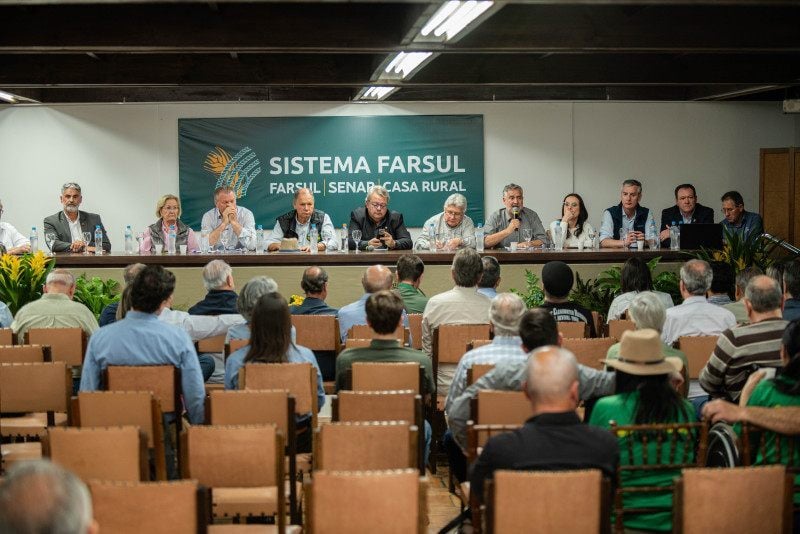 Audiência pública no parque Assis Brasil discutiu ajustes à MP da renegociação das dívidas rurais