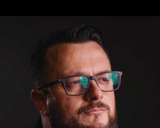 Robinson König é sócio-fundador e diretor comercial da iSat, empresa do Grupo Sygecom