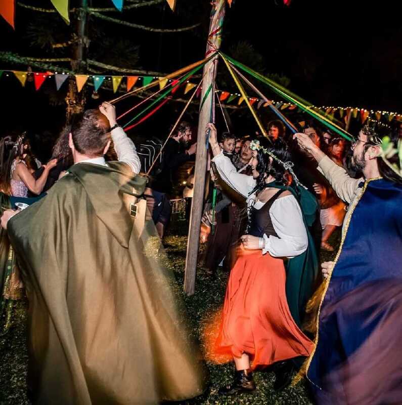 Evento &eacute; Inspirado na obra de J.R.R. Tolkien e ter&aacute; concursos de cosplay, banquetes inspirados no universo, jogos de tabuleiro e tiro com arco  | Instagram Condado de Prata/Reprodu&ccedil;&atilde;o/Cidades