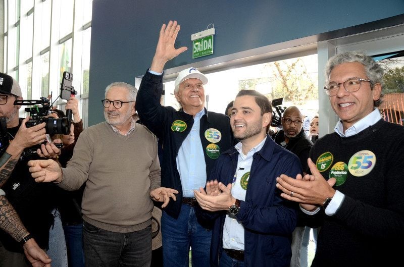O candidato à presidência da República Ronaldo Caiado (PSD) visitou a Expointer neste sábado (5) no Parque de Exposições Assis Brasil