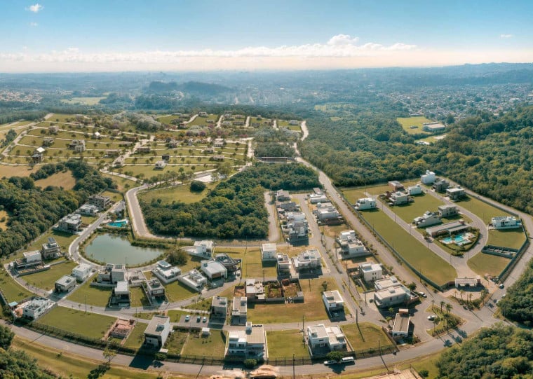 A comercialização dos terrenos tem início nesta quarta-feira (9), com unidades a partir de R$ 215 mil