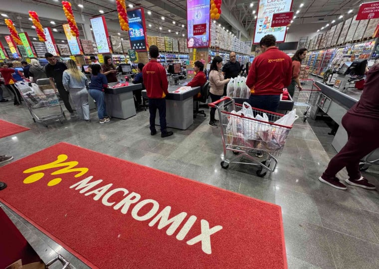 Minuto Varejo - Macromix ex-Nacional Aureliano Figueiredo Pinto - bairro cidade baixa - cliente - compras- porto alegre - atacarejo - supermercado 