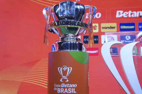 Palmeiras e Grêmio decidem as semifinais da Copa do Brasil fora de casa