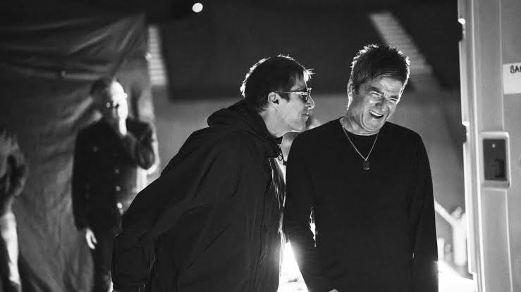 Documentário 'Don't Look Back in Anger', sobre o retorno da banda Oasis, movimenta os cinemas da Capital