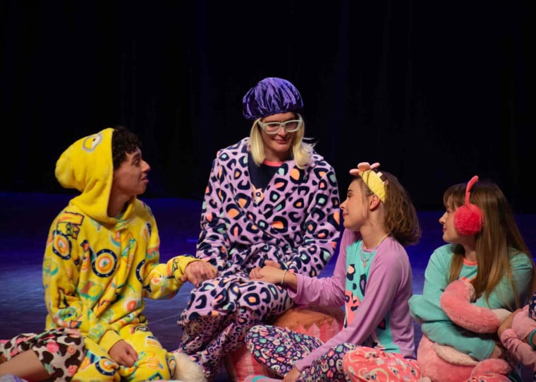 Clássico do teatro gaúcho, peça Adolescer terá sessão especial no Teatro CIEE-RS Banrisul
