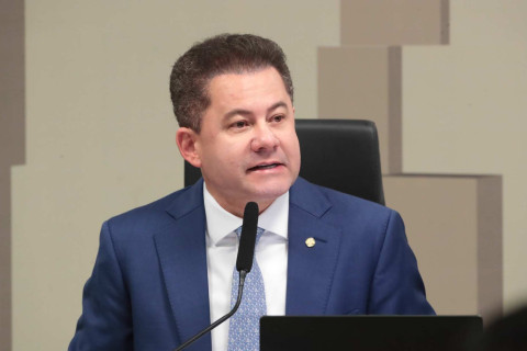 Cezinha de Madureira é alvo em ação da PF sobre tráfico de influência em tribunais superiores