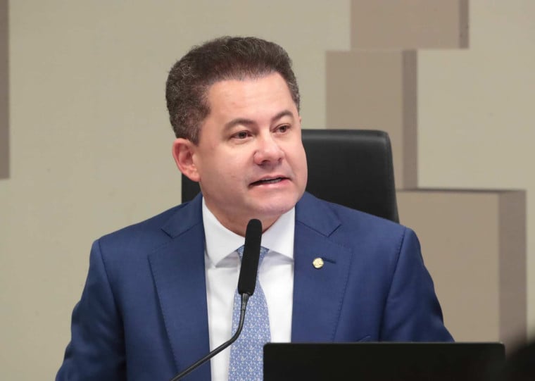 Parlamentar é investigado por possível prática dos crimes de exploração de prestígio, tráfico de influência, corrupção passiva e lavagem de dinheiro
