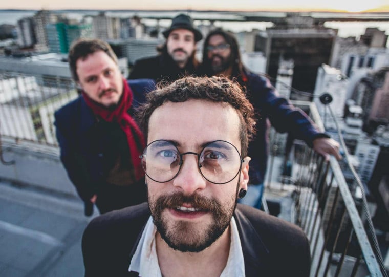 Conjunto prepara o lançamento, ainda em setembro, do EP O Último Raio