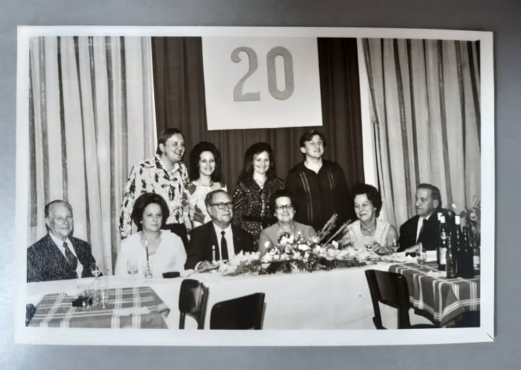 Foto de acervo registra a comemoração dos 20 anos do Centro Cultural 25 de Julho de Porto Alegre, em 1971.