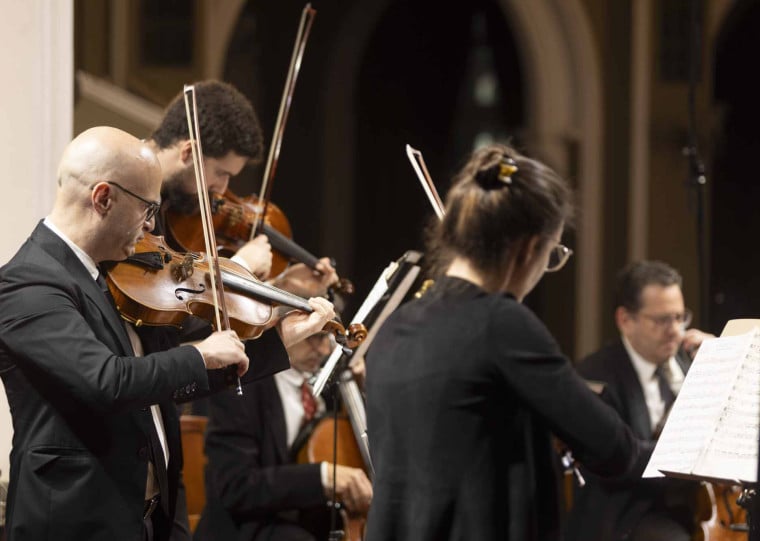 O concerto reúne a Orquestra de Câmara da Ulbra, o coro Porto Alegre Consort e quatro solistas vocais.