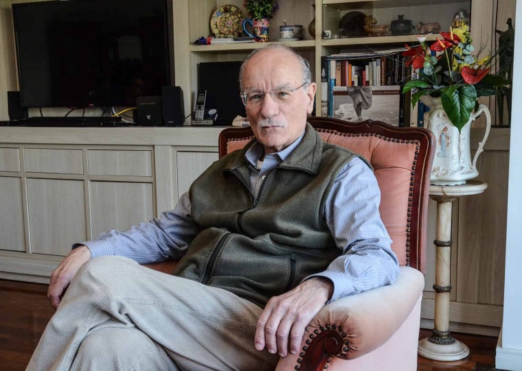  Para Eduardo Carrion, "a grande vítima desse processo (de crise institucional) não é a elite política; é o País, a própria democracia"