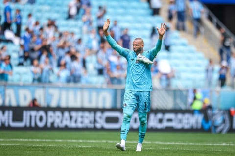 Na estreia de Renato, Weverton brilha e Grêmio arranca empate contra o Palmeiras