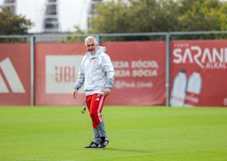 Pablo Fernandez comanda primeira sessão de treinamentos da semana 