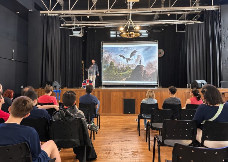 A programação apresentará experiências desenvolvidas pelo Clube Arcanos e diferentes possibilidades de utilização dos jogos no contexto educacional
