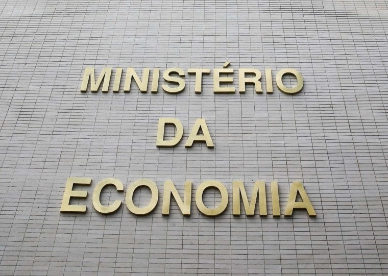 Estimativa de superávit de R$ 2,0 bilhões já deduz os R$ 10 bilhões excluídos da meta das estatais por causa do plano de reestruturação dos Correios