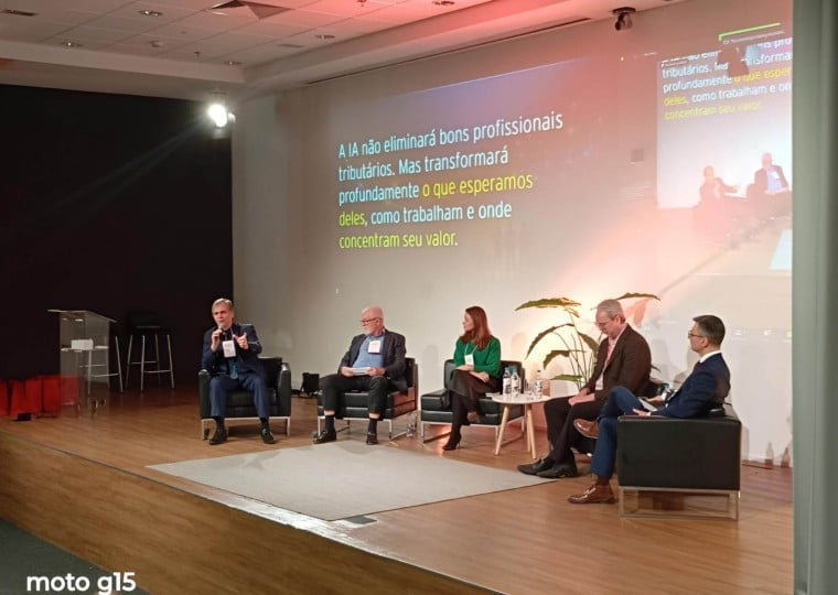 Encontro do Instituto de Gestão Empresarial de Tributos (IGET) reuniu representantes da Receita Federal, do Comitê Gestor do IBS, empresas e especialistas para discutir os efeitos da transformação digital sobre a gestão tributária